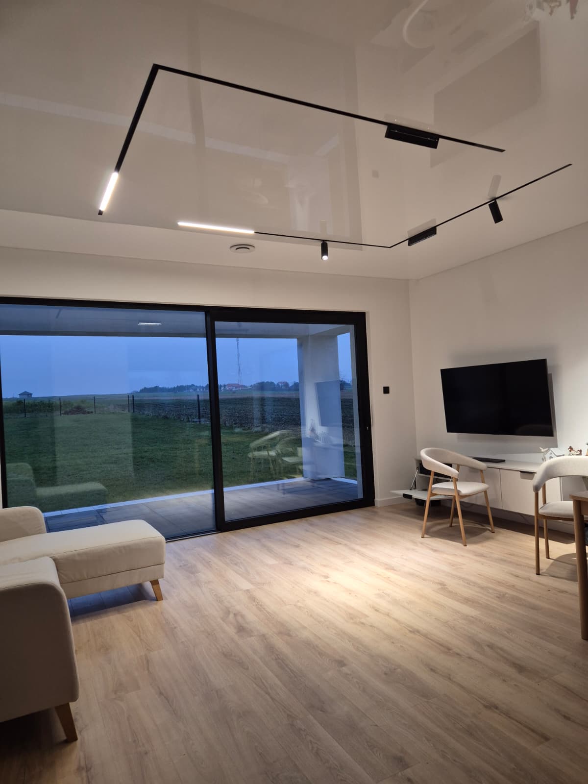 Sufit napinany — realizacja nr 67 firmy Nowoczesne Sufity Napinane, Radom i okolice