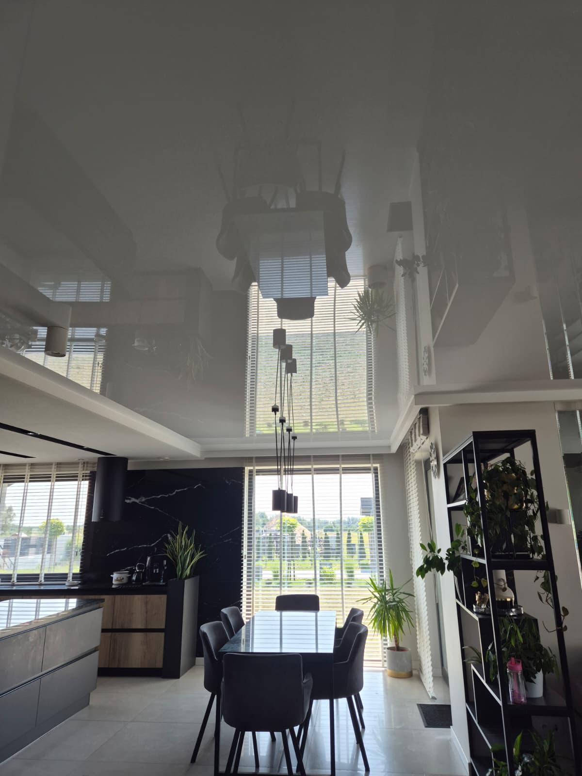 Sufit napinany — realizacja nr 98 firmy Nowoczesne Sufity Napinane, Radom i okolice